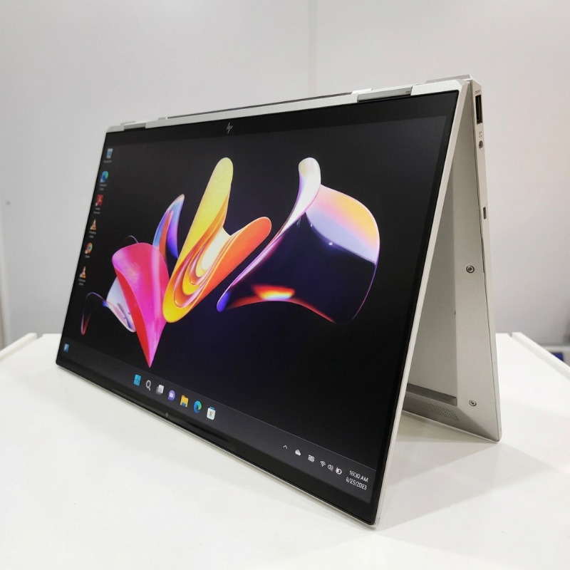 HP ELITEBOOK 1040 G8 i7 11th Gen 32GB RAM 512GB SSD x360 Touchscreen