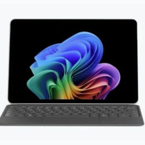 Microsoft Surface Pro 12 Copilot